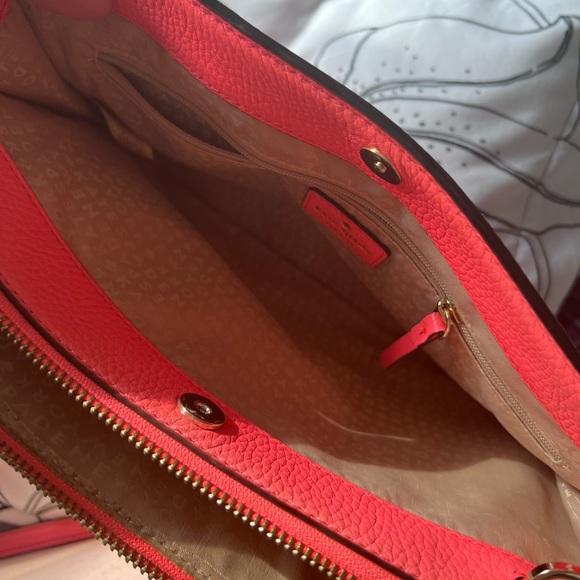 Beautiful bright pink Kate Spade shoulder or cross body purse - Picture 3 of 4